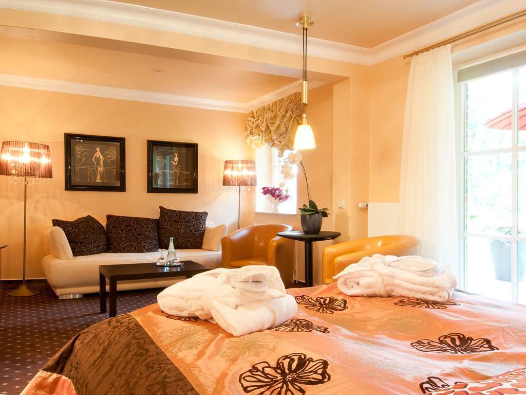 Amethyst Hotel Garni Lueneburg Deutsch Evern Екстериор снимка