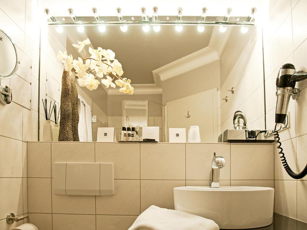 Amethyst Hotel Garni Lueneburg Deutsch Evern Стая снимка
