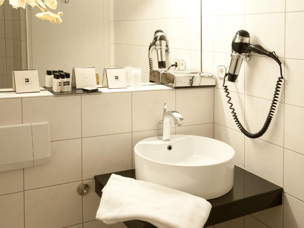 Amethyst Hotel Garni Lueneburg Deutsch Evern Стая снимка